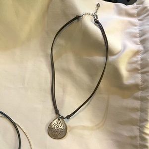 Silpada shell necklace